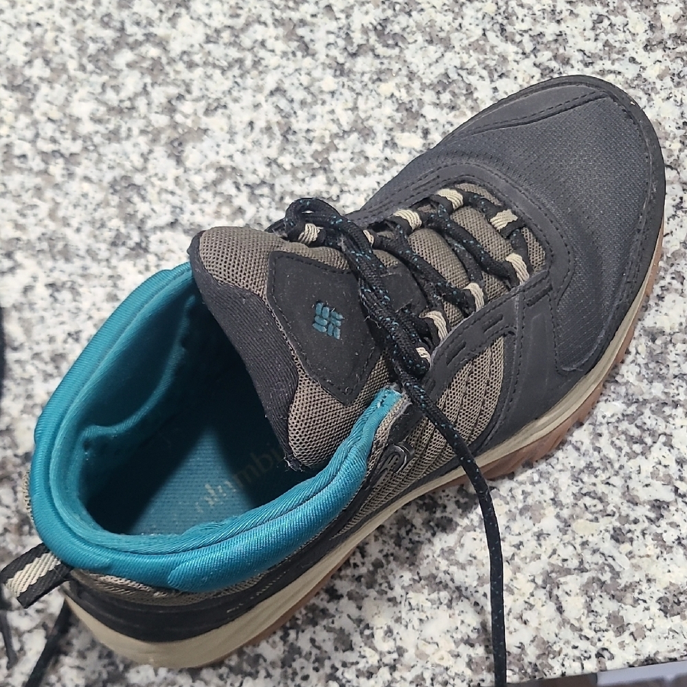 Columbia Gray and Teal Sneaker